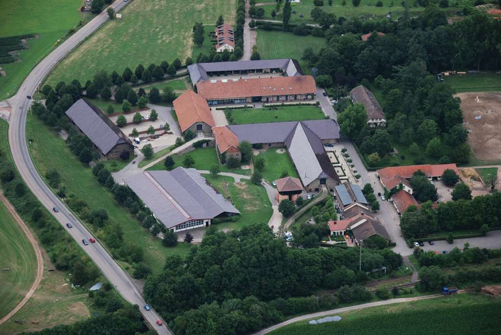 Der Linslerhof - Hotel, Restaurant, Events & Natur Überherrn Buitenkant foto