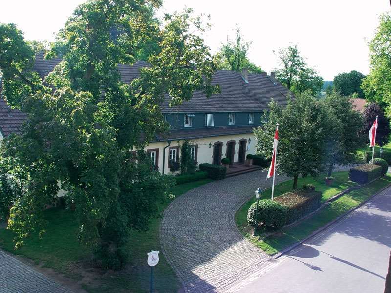 Der Linslerhof - Hotel, Restaurant, Events & Natur Überherrn Buitenkant foto