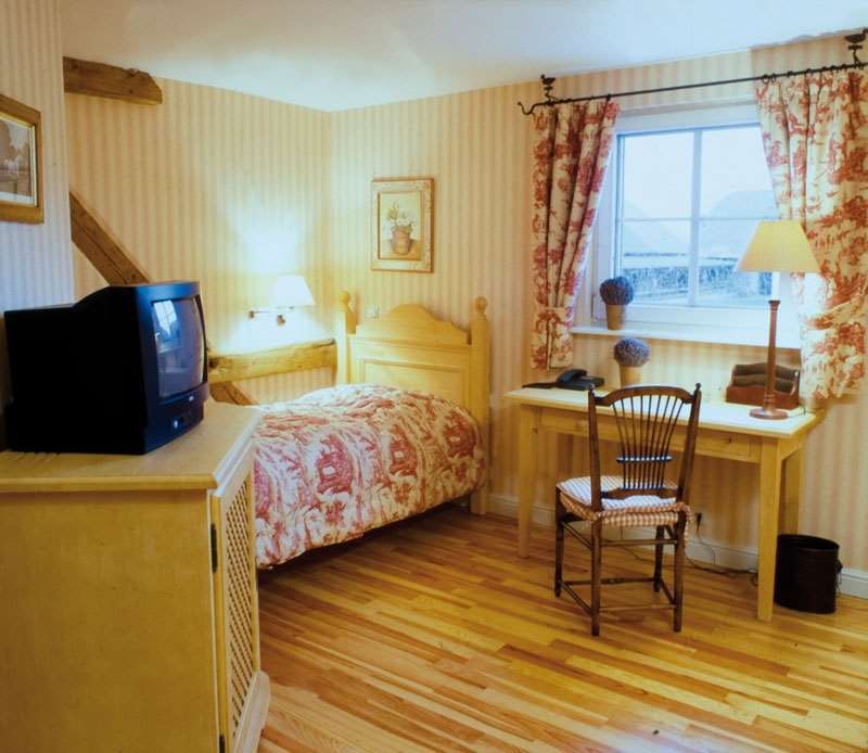Der Linslerhof - Hotel, Restaurant, Events & Natur Überherrn Kamer foto