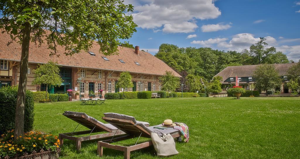 Der Linslerhof - Hotel, Restaurant, Events & Natur Überherrn Buitenkant foto