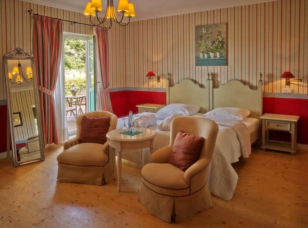 Der Linslerhof - Hotel, Restaurant, Events & Natur Überherrn Buitenkant foto